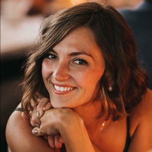 Meet your Posher, Jasmine